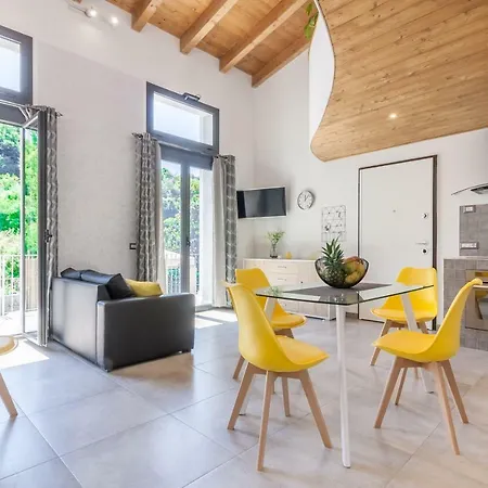 Luxury Summer House 斯培西亚